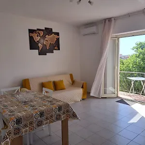 House Chiara , SantʼAntìoco Italia
